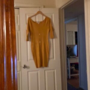 Bottom down gold dress scoop neck